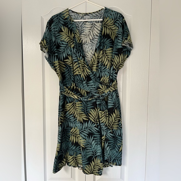 Linen dress. Perfect for the Beach! - Picture 1 of 1